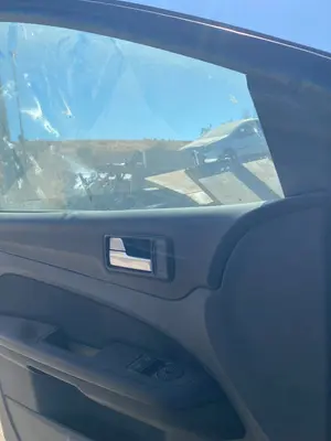 Foto de MANETA INTERIOR DELANTERA IZQUIERDA FORD FOCUS SPORTBREAK (CB4)