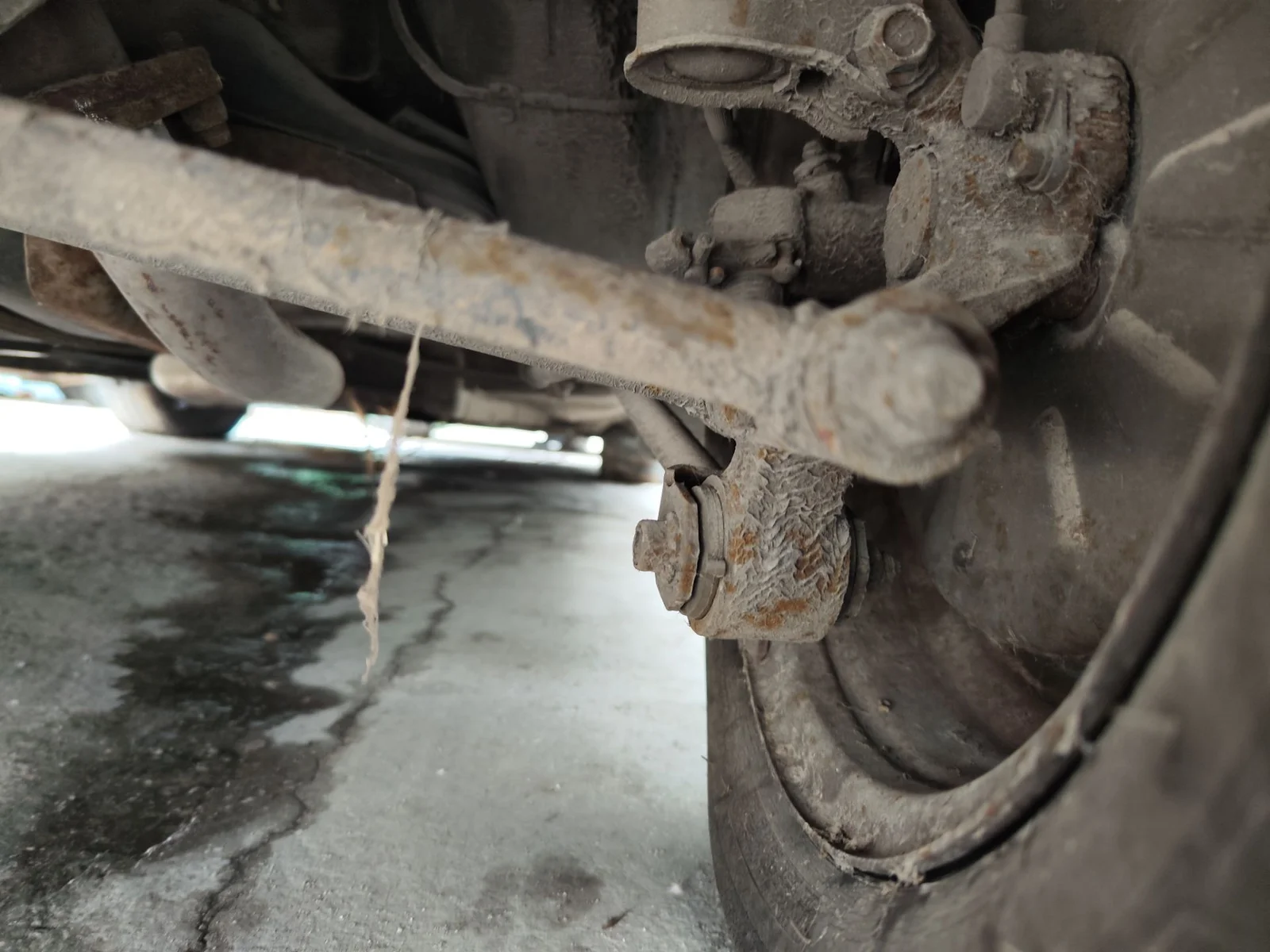 Foto de BRAZO SUSPENSION TRASERO DERECHO KIA CERATO (LD) 1.5 CRDi (102 CV / 75 KW) referencia 55220F2BA0