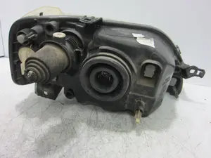 Foto de FARO IZQUIERDO DACIA LOGAN 1 1.6 CAT (87 CV / 64 KW) referencia 8200211005 foto 2