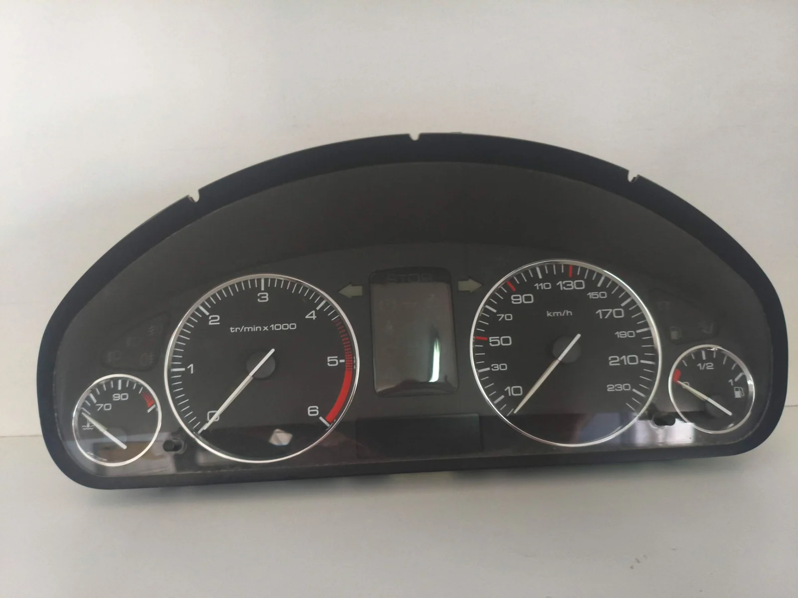 Foto de CUADRO INSTRUMENTOS PEUGEOT 407 referencia 9646465480