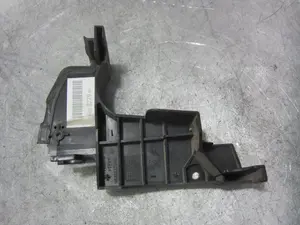 Foto de SOPORTE PARAGOLPES DELANTERO PEUGEOT 508 Híbrido 265 kW (1.6 Ltr. - 147 kW) (360 CV / 265 KW) referencia 9822827980 foto 3