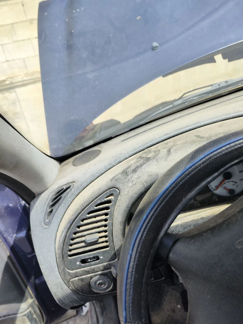 Foto de SALPICADERO CITROEN XSARA COUPE 2.0 HDi CAT (RHY / DW10TD) (90 CV / 66 KW)