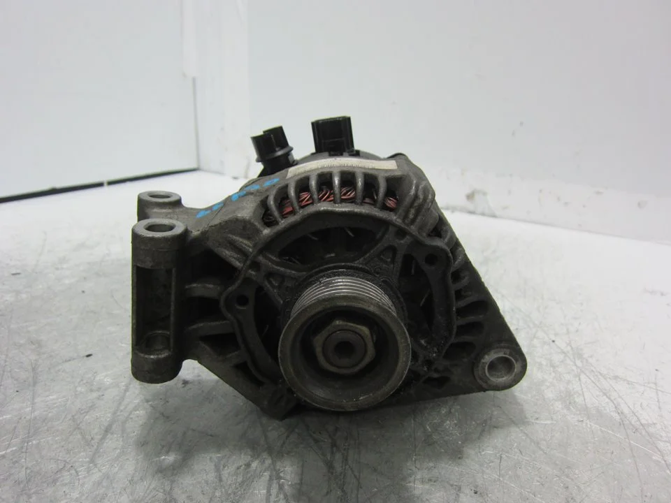 Foto de ALTERNADOR FORD FOCUS BERLINA (CAK) 1.6 16V CAT (101 CV / 74 KW) referencia 98AB10300GG