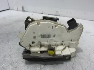 Foto de CERRADURA PUERTA TRASERA IZQUIERDA SEAT IBIZA BERLINA (6J5) referencia 6J0839015F foto 4
