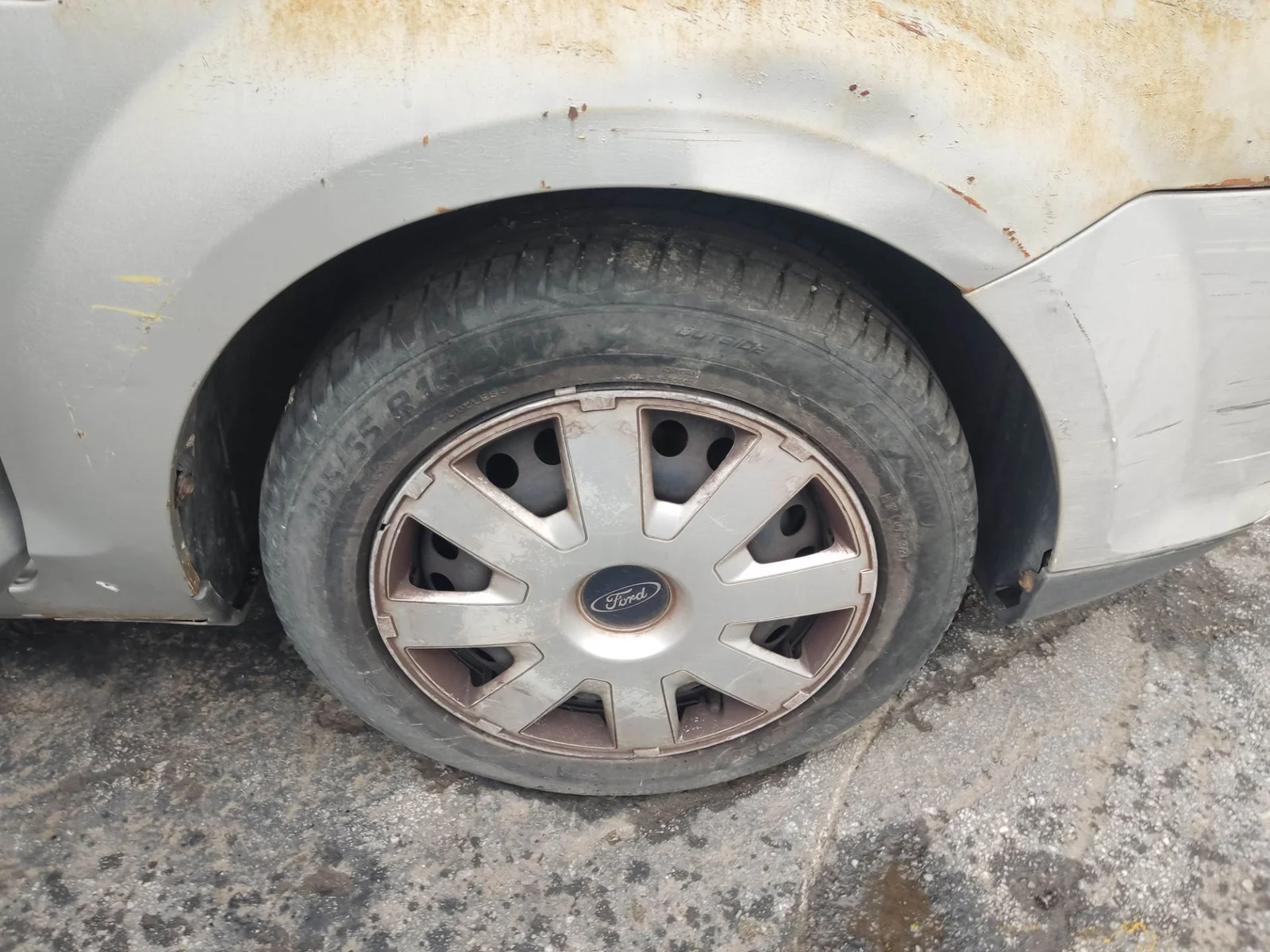 Foto de LLANTA FORD FOCUS BERLINA (CAP) 1.8 Flexifuel CAT (125 CV / 92 KW) referencia 1252417