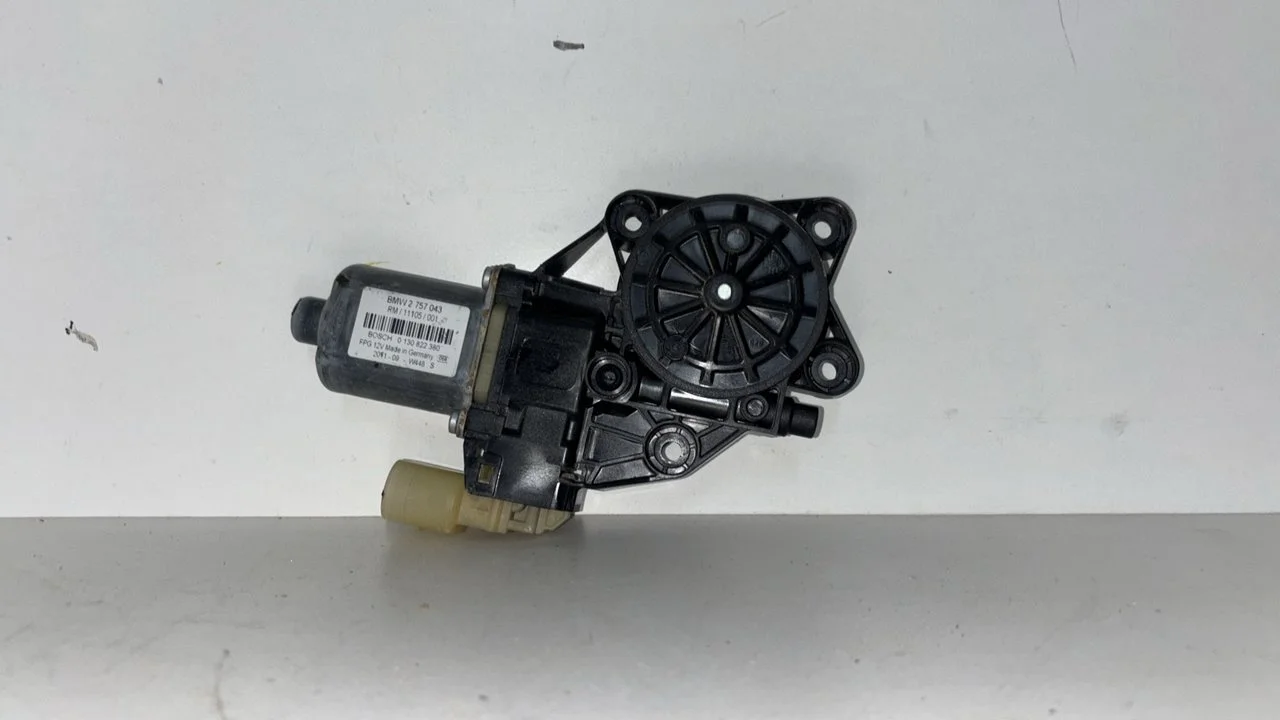 Foto de ELEVALUNAS DELANTERO IZQUIERDO MINI MINI (R56) 1.4 16V CAT (95 CV / 70 KW) referencia BMW2757043