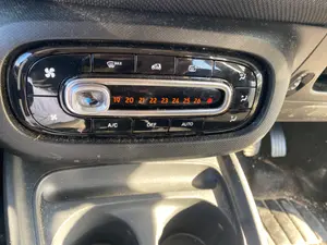 Foto de MANDO CALEFACCION / AIRE ACONDICIONADO SMART FORFOUR