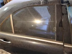 Foto de LUNA TRASERA DERECHA MERCEDES-BENZ CLASE S (BM 220) BERLINA