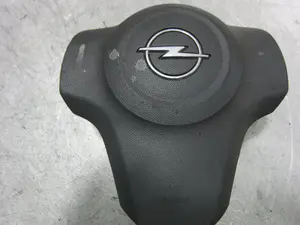 Foto de AIRBAG DELANTERO IZQUIERDO OPEL CORSA D 1.2 16V CAT (Z 12 XEP / LB4) (80 CV / 59 KW) referencia 13235770
