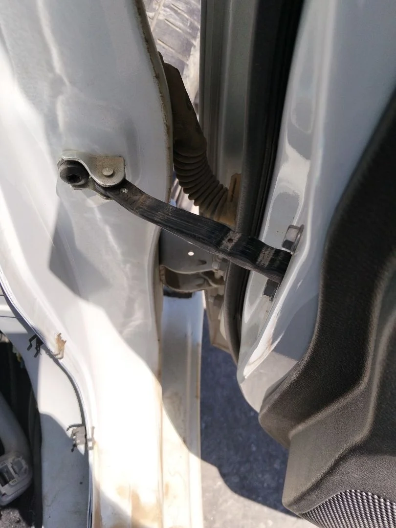 Foto de RETENEDOR PUERTA NISSAN MICRA (K14) 1.0 12V CAT (71 CV / 52 KW) referencia 804305FA0A