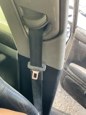 Foto de CINTURON SEGURIDAD DELANTERO IZQUIERDO AUDI A4 BERLINA (8E) 1.9 TDI (131 CV / 96 KW) referencia 8E0857705F FKZ