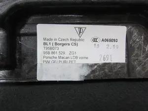 Foto de NO IDENTIFICADO PORSCHE MACAN (95BA) referencia 95B861529 foto 2