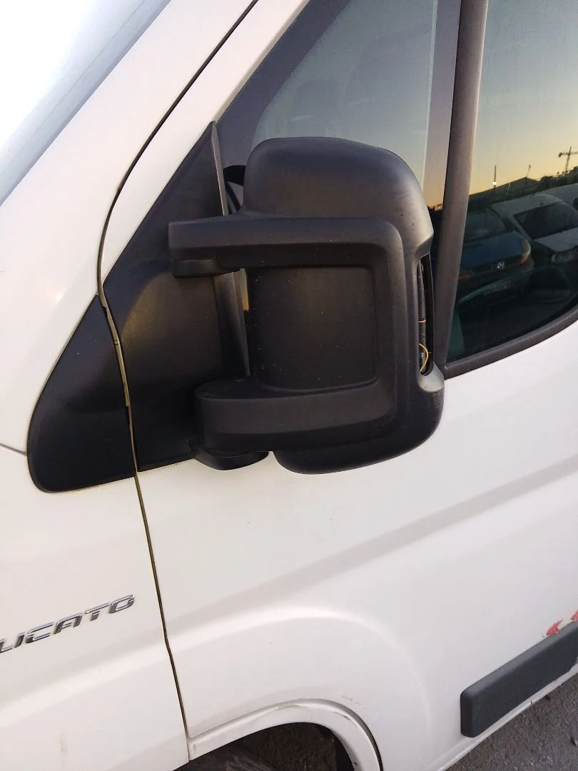Foto de RETROVISOR IZQUIERDO FIAT DUCATO 3 MAXI FURGÓN TS 35 (295) 2.3 JTD CAT (131 CV / 96 KW) referencia 041044