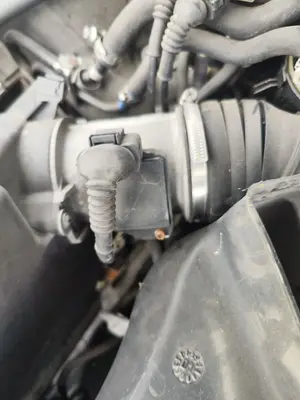Foto de CAUDALIMETRO AUDI A6 BERLINA (4B2) 2.5 V6 24V TDI (180 CV / 132 KW)