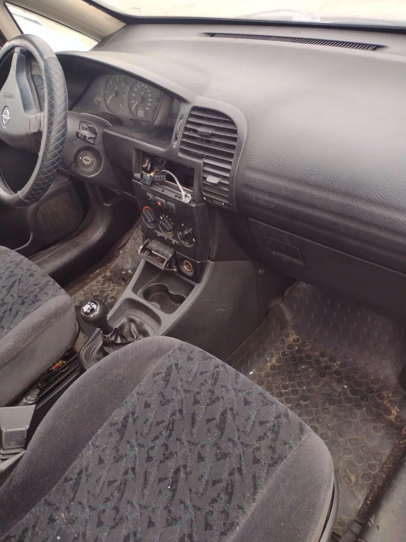 Foto de CENTRALITA AIRBAG OPEL ZAFIRA A 2.0 DTI (101 CV / 74 KW) referencia 9195791