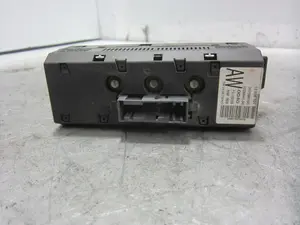 Foto de PANTALLA MULTIFUNCION OPEL CORSA C 1.3 16V CDTI CAT (Z 13 DT / LN9) (69 CV / 51 KW) referencia 13208191 foto 4