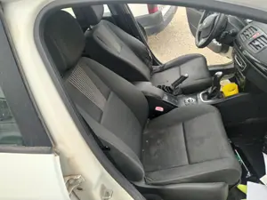 Foto de AIRBAG LATERAL DERECHO RENAULT MEGANE III BERLINA 5P 1.5 dCi Diesel CAT (86 CV / 63 KW) referencia 985L07399R