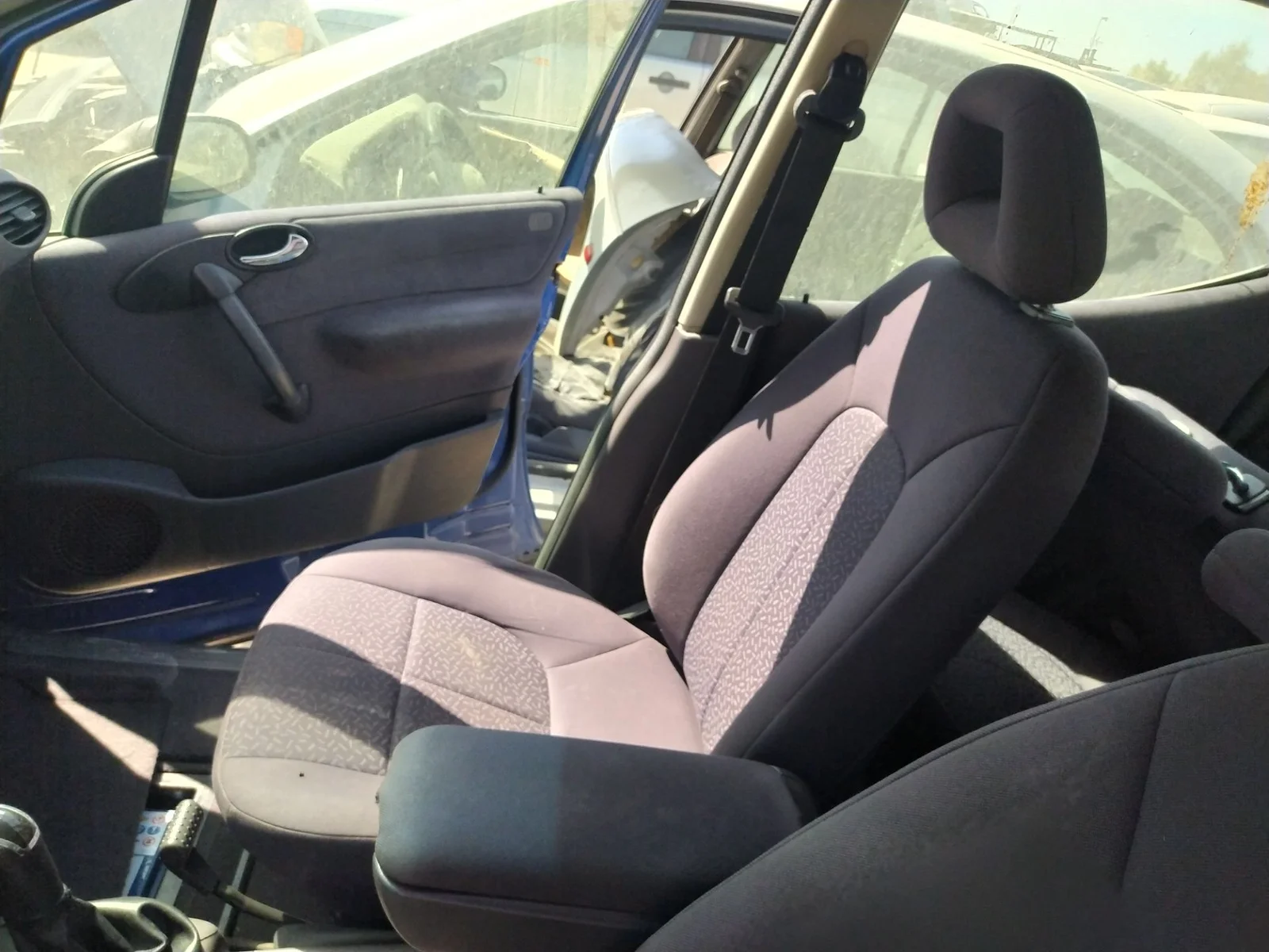 Foto de CINTURON SEGURIDAD DELANTERO DERECHO MERCEDES-BENZ CLASE A (BM 168) 1.7 CDI Diesel CAT (90 CV / 66 KW) referencia A1688603285 FKZ