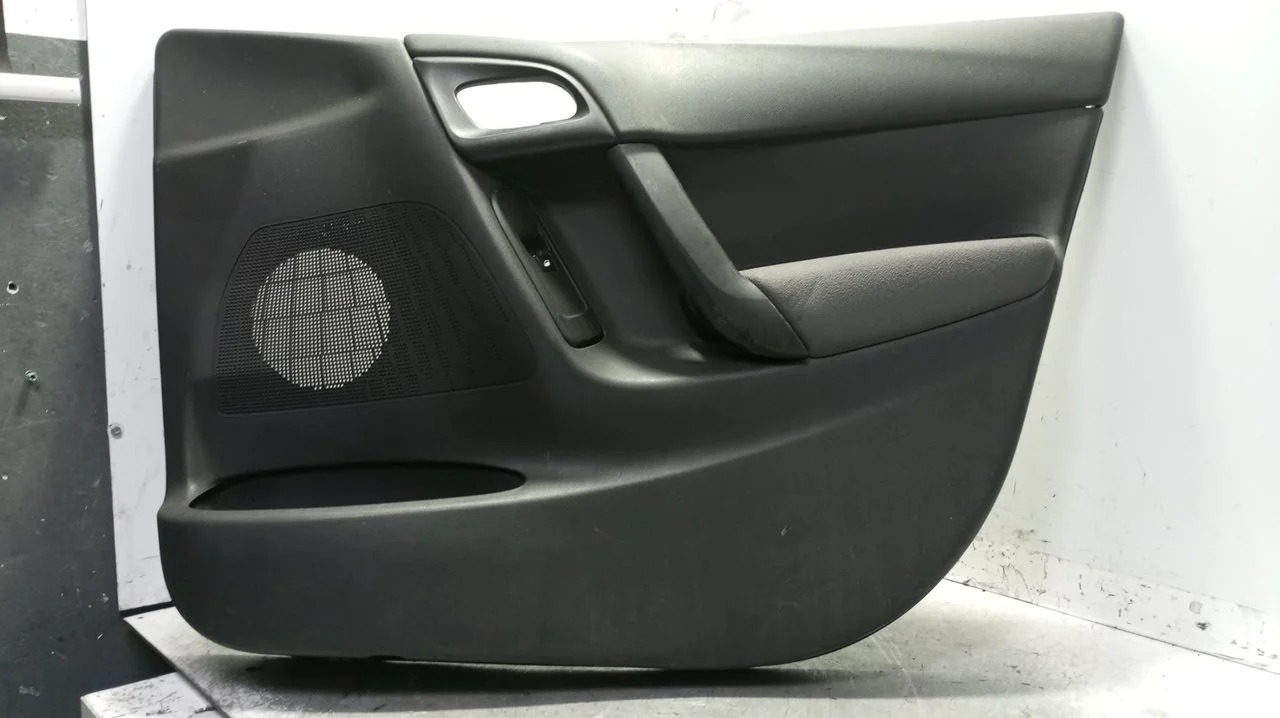 Foto de GUARNECIDO PUERTA DELANTERA DERECHA CITROEN C3 1.4 (73 CV / 54 KW) referencia 96835049ZM