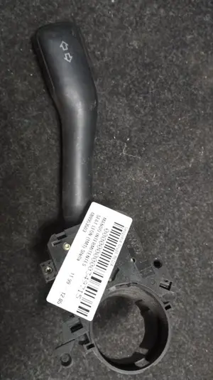 Foto de MANDO INTERMITENTES SEAT LEON (1M1) 1.4 16V (75 CV / 55 KW) referencia 4B0953503 foto 2