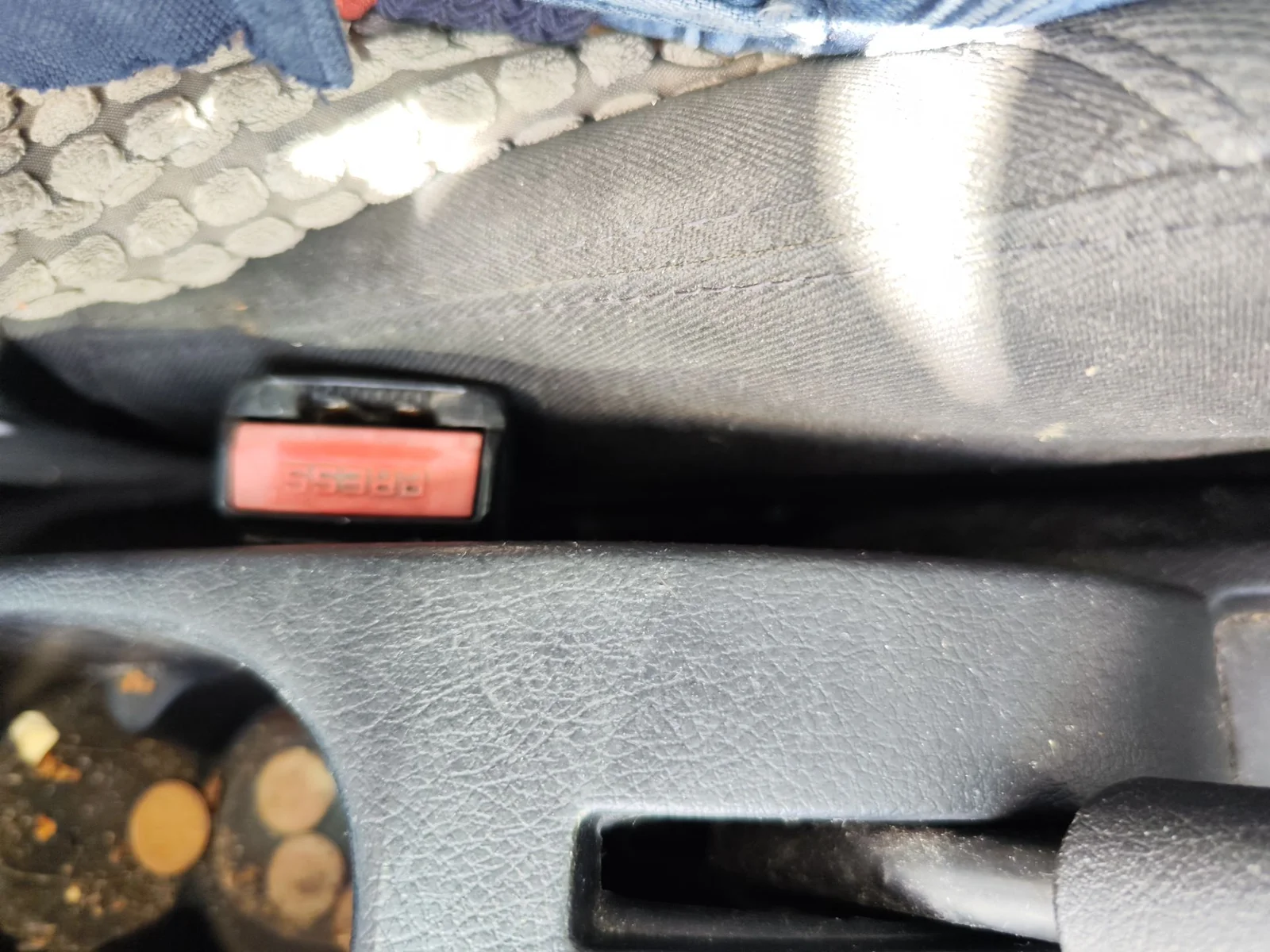 Foto de PRETENSOR AIRBAG IZQUIERDO PEUGEOT 207 1.6 16V HDi (90 CV / 66 KW)