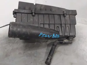 Foto de CAJA FILTRO AIRE VOLKSWAGEN GOLF V (1K1)(10.2003) 1.9 TDI (90 CV / 66 KW) referencia 3C0129607 foto 6