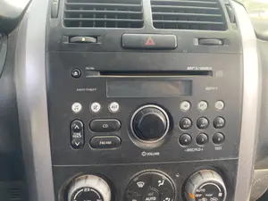 Foto de SISTEMA AUDIO / RADIO CD SUZUKI GRAND VITARA (JB/JT) 2.0 16V CAT (140 CV / 103 KW)