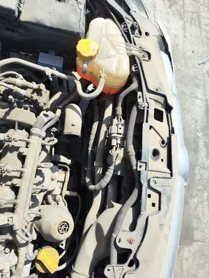 Foto de RADIADOR AGUA OPEL CORSA D 1.3 16V CDTI (75 CV / 55 KW) referencia 55703926