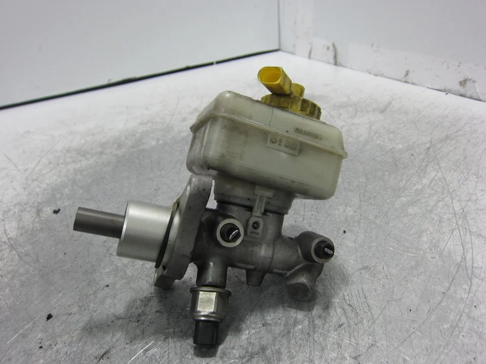 Foto de BOMBA FRENO AUDI A3 (8L) 1.9 TDI (131 CV / 96 KW) referencia 1J1611301B