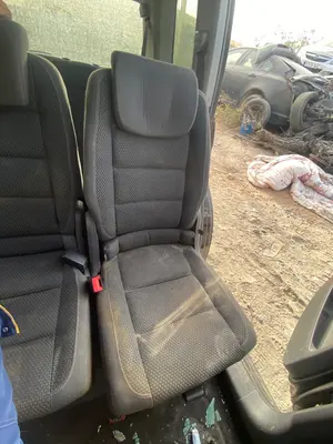 Foto de ASIENTOS TRASERO IZQUIERDO VOLKSWAGEN TOURAN (1T3) 1.6 TDI DPF (105 CV / 77 KW) referencia 1T0883805BEFKZ