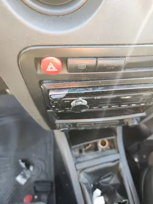 Foto de WARNING SEAT CORDOBA BERLINA (6L2) 1.9 TDI (131 CV / 96 KW)
