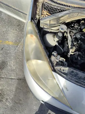 Foto de FARO DERECHO PEUGEOT 207 1.4 HDi (68 CV / 50 KW) referencia 620695 foto 2
