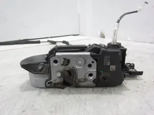 Foto de CERRADURA PUERTA DELANTERA DERECHA CITROEN DS3 1.6 e-HDi FAP (92 CV / 68 KW) referencia 732313 foto 1
