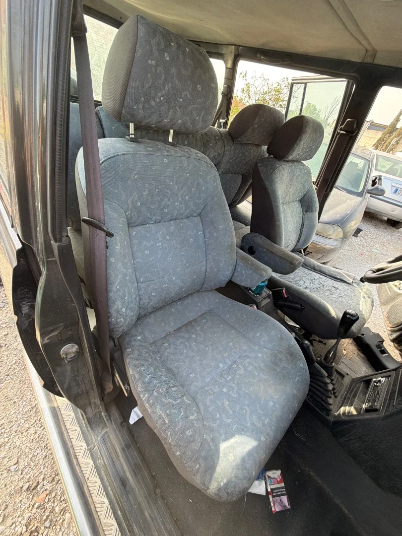 Foto de ASIENTO DELANTERO DERECHO MITSUBISHI GALLOPER (HYUNDAI)(02.1998) 2.5 Turbodiesel (105 CV / 77 KW)