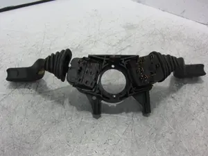 Foto de MANDO MULTIFUNCION OPEL ASTRA F BERLINA 1.6 CAT (101 CV / 74 KW) referencia 7844256 foto 4