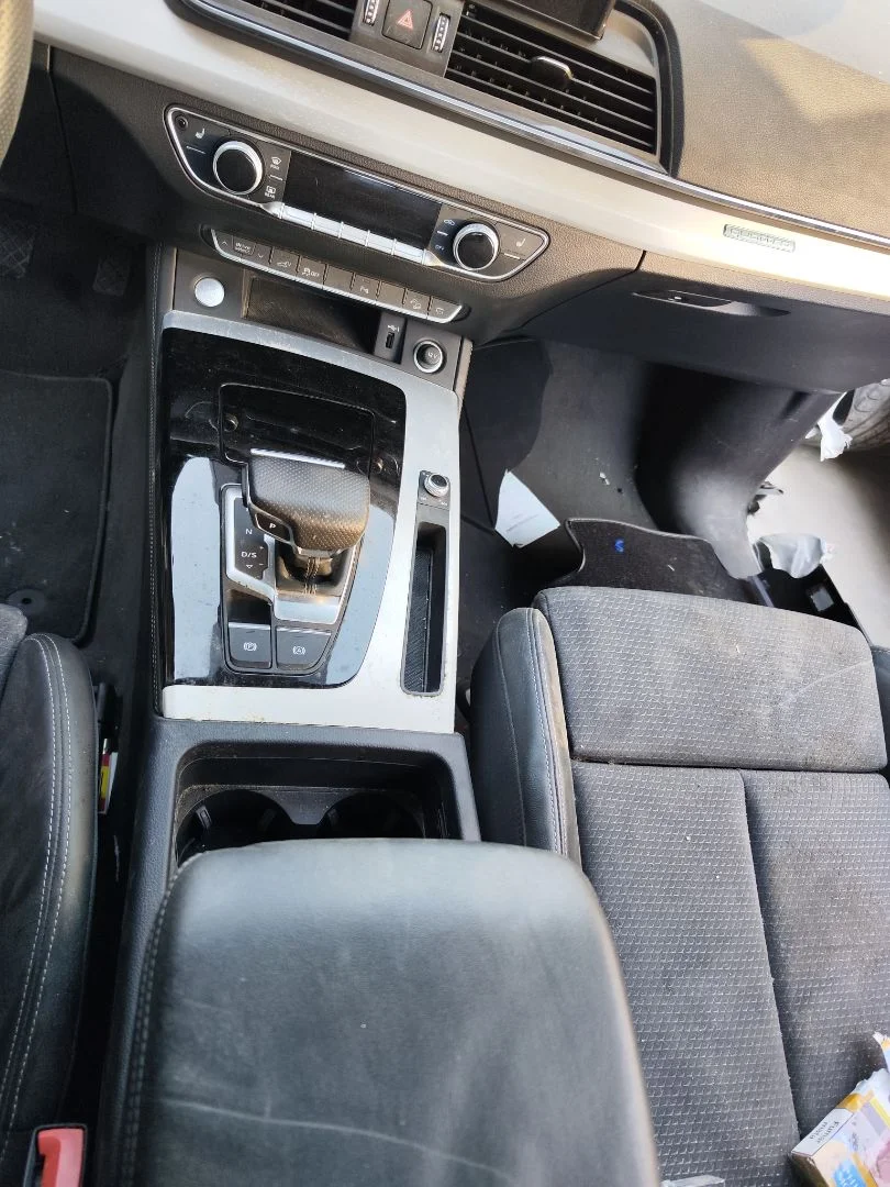Foto de CONSOLA CENTRAL AUDI Q5 FYG Híbrido 220 kW (2.0 Ltr. - 195 kW TFSI) (299 CV / 220 KW) referencia 80B863241