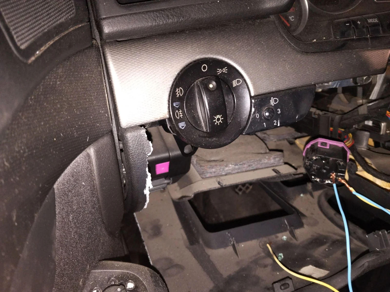 Foto de MANDO LUCES AUDI A4 BERLINA (8E)
