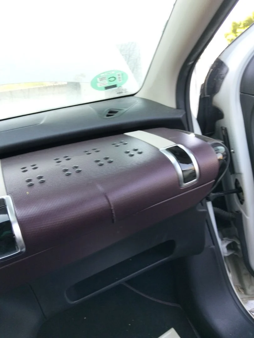Foto de AIRBAG DELANTERO DERECHO CITROEN C4 CACTUS 1.2 12V VTi (82 CV / 60 KW) referencia 9804358580