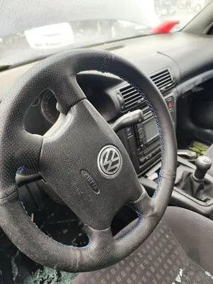 Foto de AIRBAG DELANTERO IZQUIERDO VOLKSWAGEN PASSAT BERLINA (3B3) 1.9 TDI (131 CV / 96 KW)