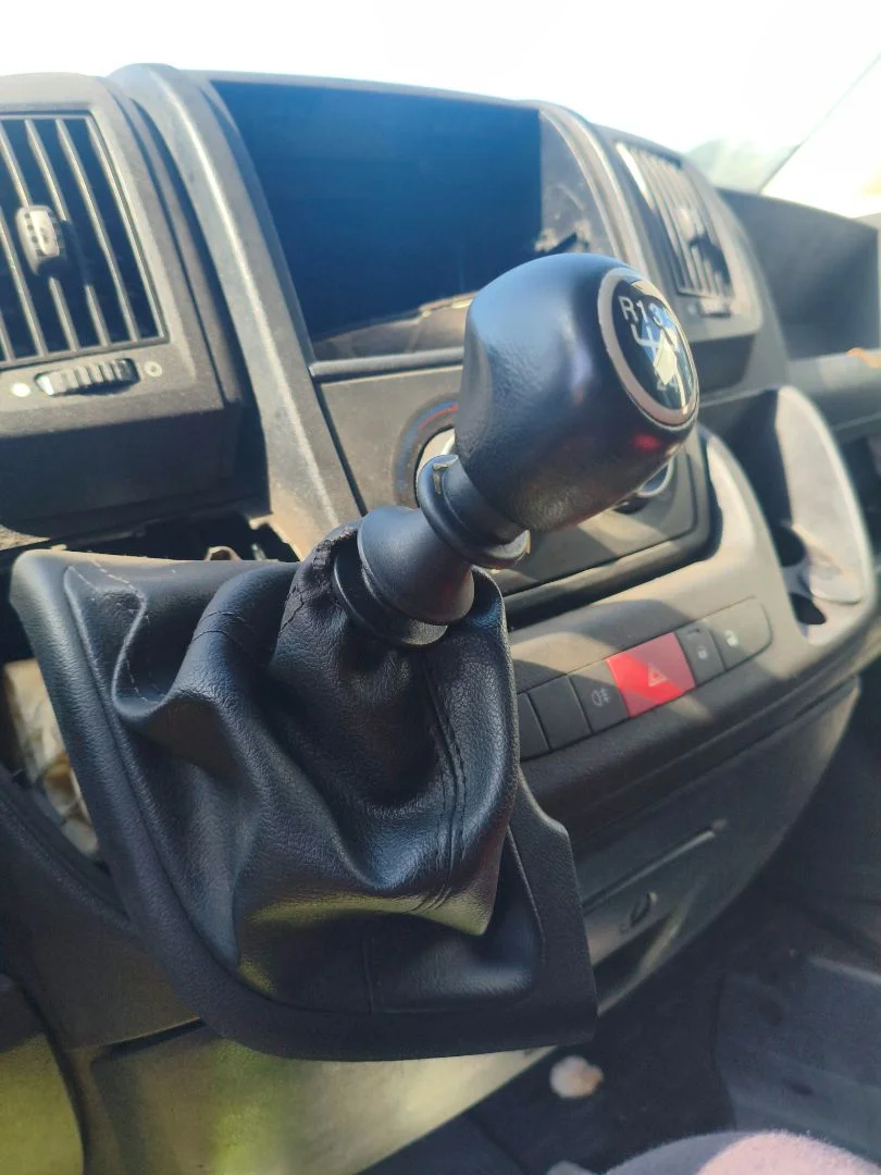 Foto de PALANCA CAMBIO FIAT DUCATO 3 FURGÓN 33 2.2 JTD CAT (101 CV / 74 KW)