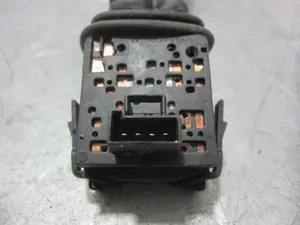 Foto de MANDO INTERMITENTES OPEL CORSA C 1.2 16V CAT (Z 12 XE / LW4) (75 CV / 55 KW) referencia 09185413 foto 3