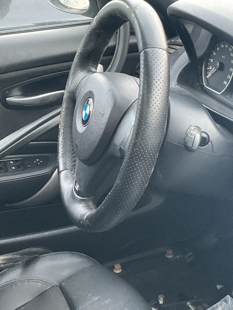 Foto de VOLANTE BMW SERIE 1 BERLINA (E81/E87) 2.0 Turbodiesel CAT (143 CV / 105 KW)