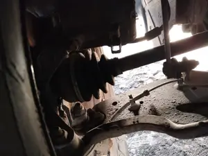 Foto de PINZA DE FRENO TRASERA DERECHA RENAULT TRAFIC II COMBI 1.9 Diesel (101 CV / 74 KW)