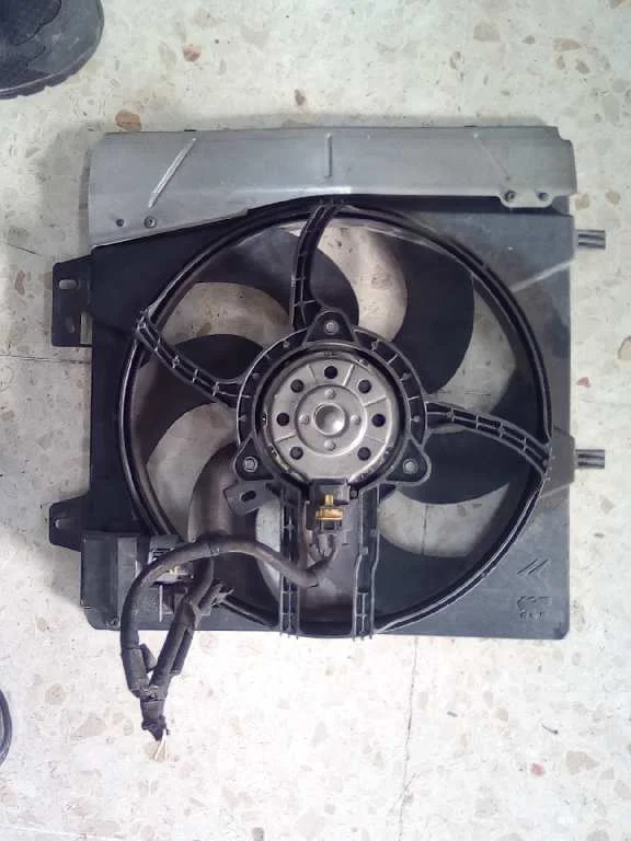 Foto de ELECTROVENTILADOR PEUGEOT 207 referencia 9653804080