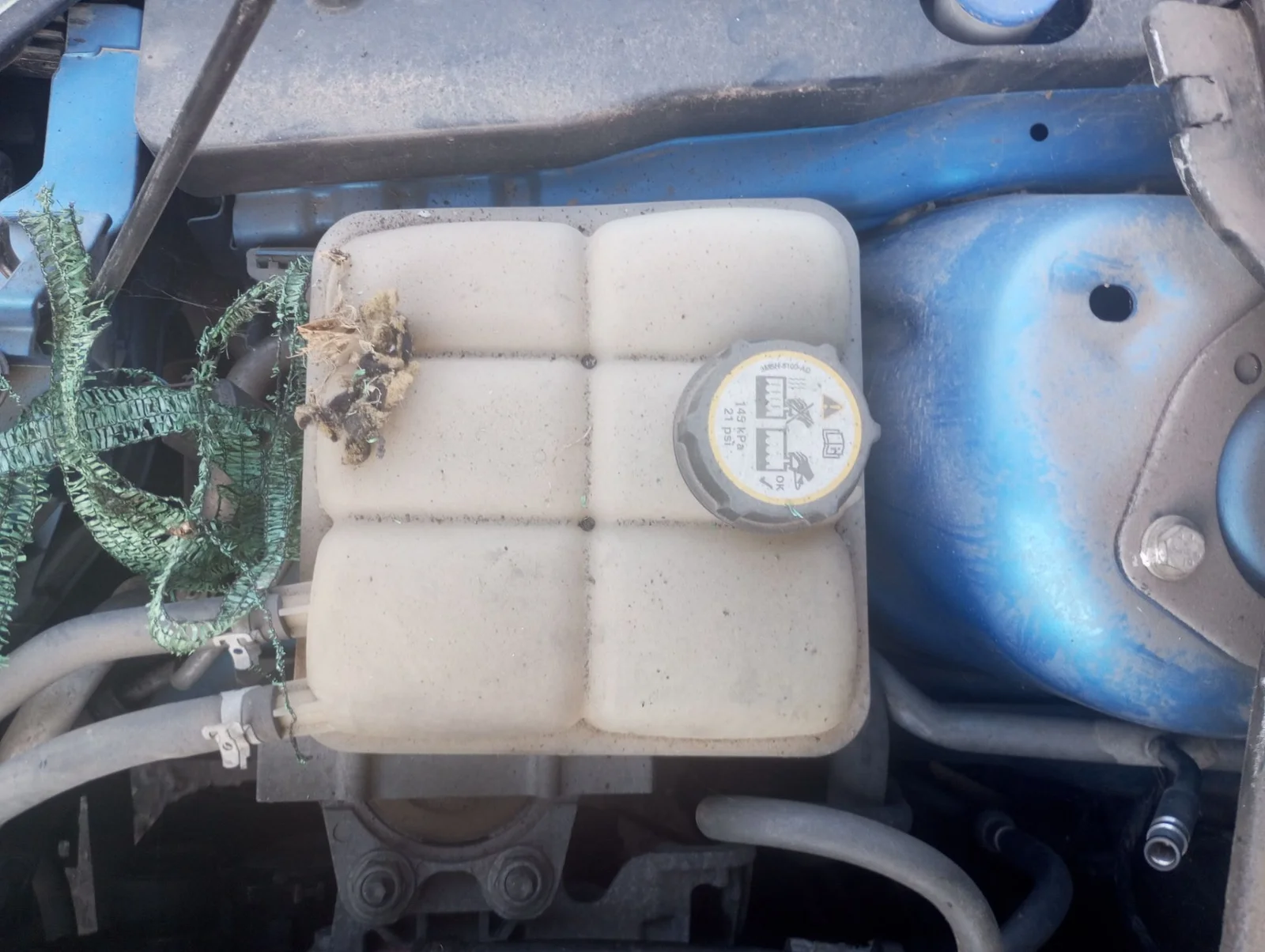Foto de DEPOSITO EXPANSION FORD FOCUS BERLINA (CAP) 1.6 TDCi CAT (109 CV / 80 KW)