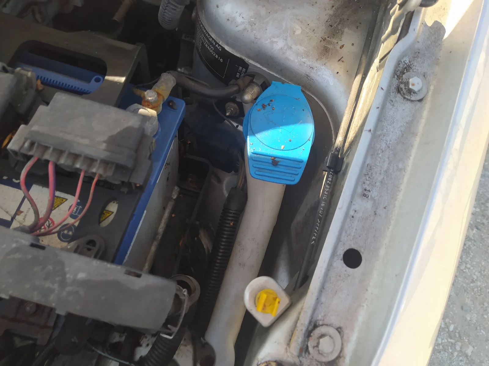 Foto de DEPOSITO LIMPIA VOLKSWAGEN FOX (5Z1)(04.2005) 1.4 (75 CV / 55 KW) referencia 6Q0955453P