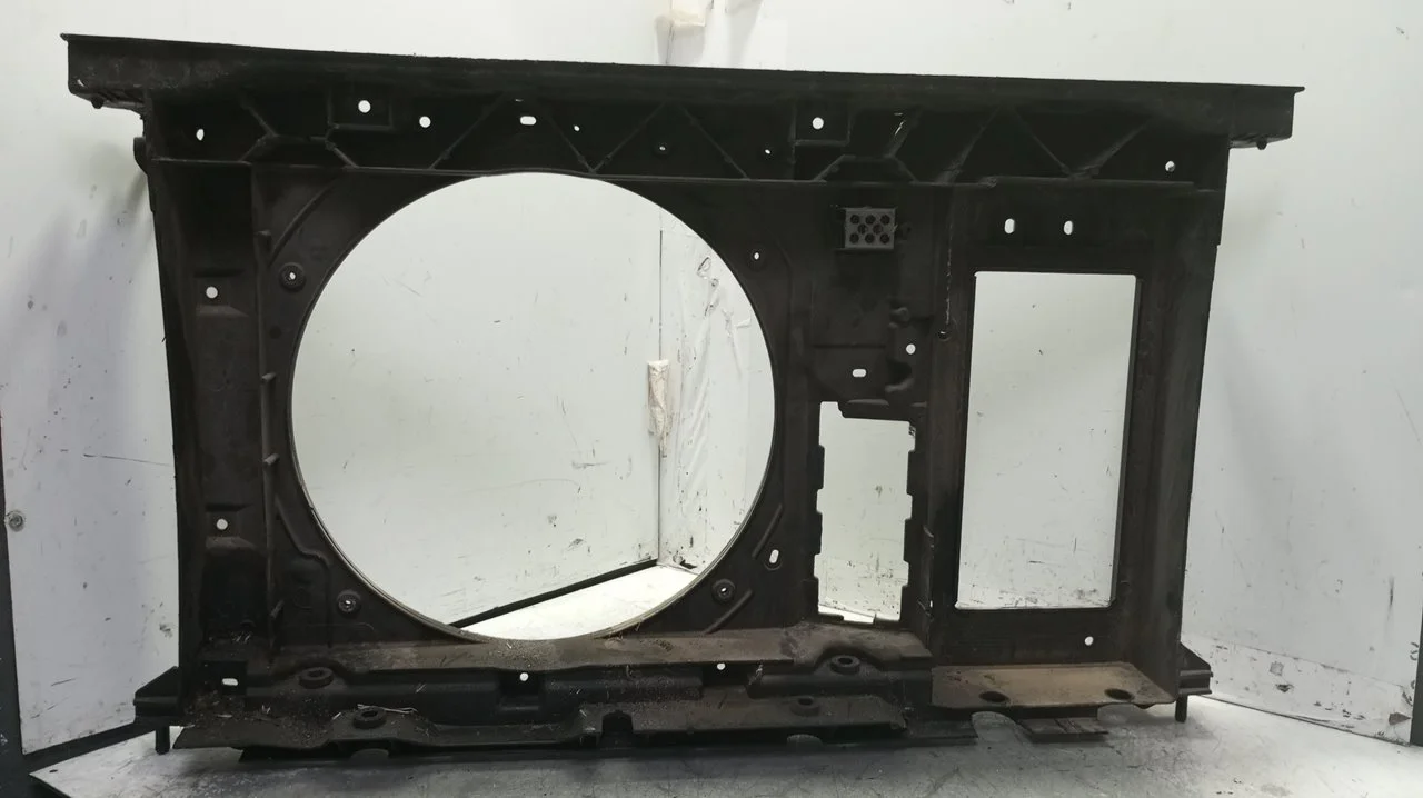 Foto de PANEL FRONTAL PEUGEOT 5008 1.6 HDi FAP (112 CV / 82 KW) referencia 9801875380