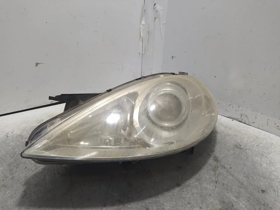 Foto de FARO IZQUIERDO MERCEDES-BENZ CLASE A (BM 169) 2.0 CDI CAT (140 CV / 103 KW) referencia A1698200561