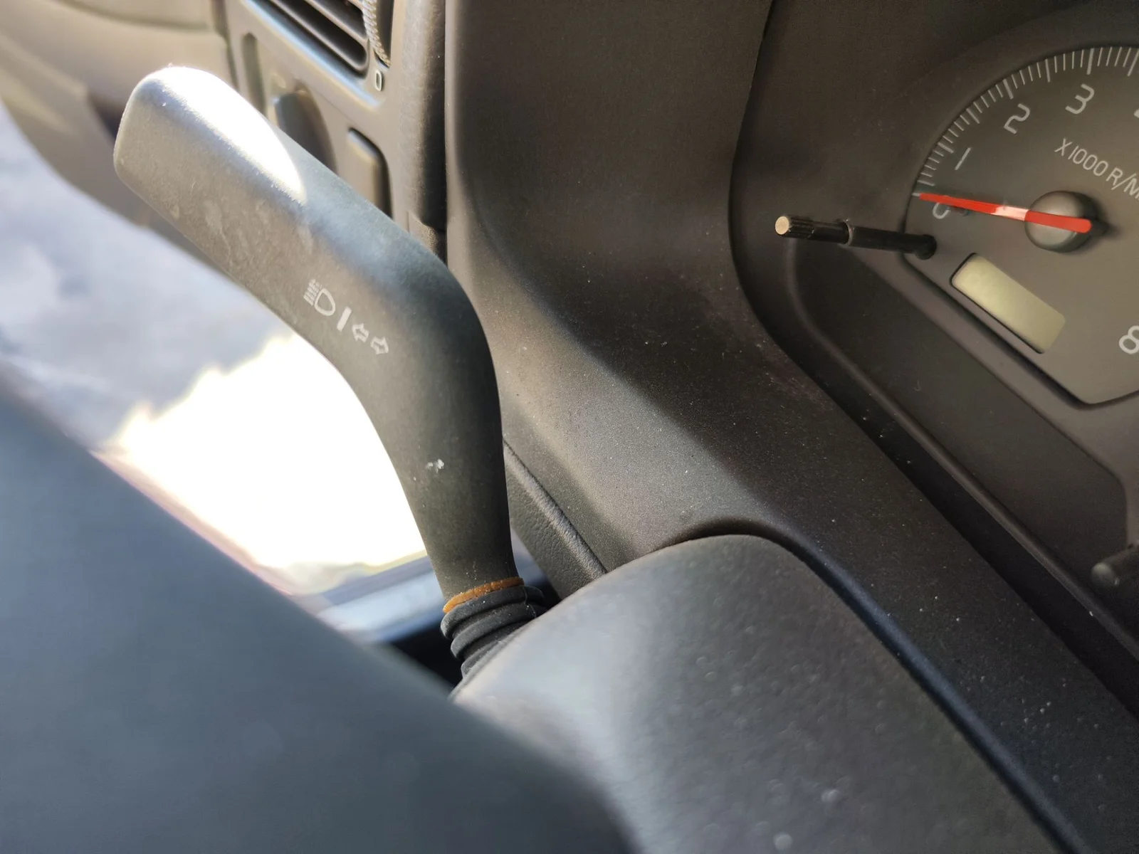 Foto de MANDO INTERMITENTES VOLVO S40 BERLINA 1.6 CAT (109 CV / 80 KW)