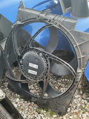 Foto de ELECTROVENTILADOR BMW SERIE 1 BERLINA (E81/E87) 2.0 Turbodiesel CAT (143 CV / 105 KW)